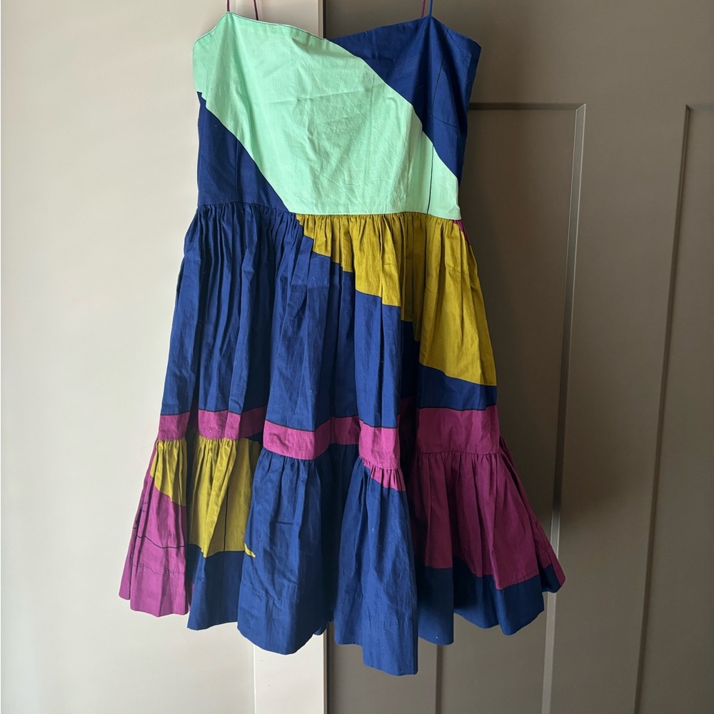 TIERED MINI